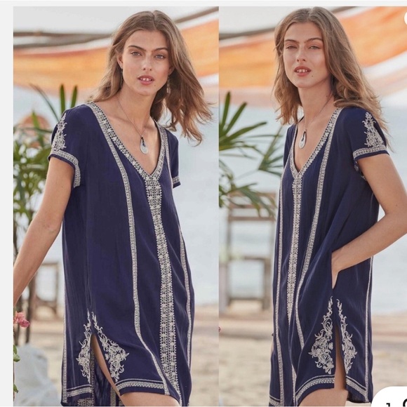 Sundance Other - Sundance Evening Tide Navy & White
Embroidered Tassel Tunic Dress Cover- Up